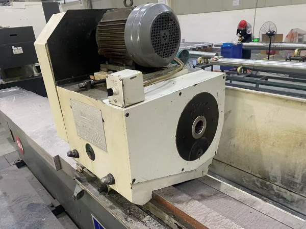 刚买一台9.9成新上海1350X3000外圆磨床 机床安装少用