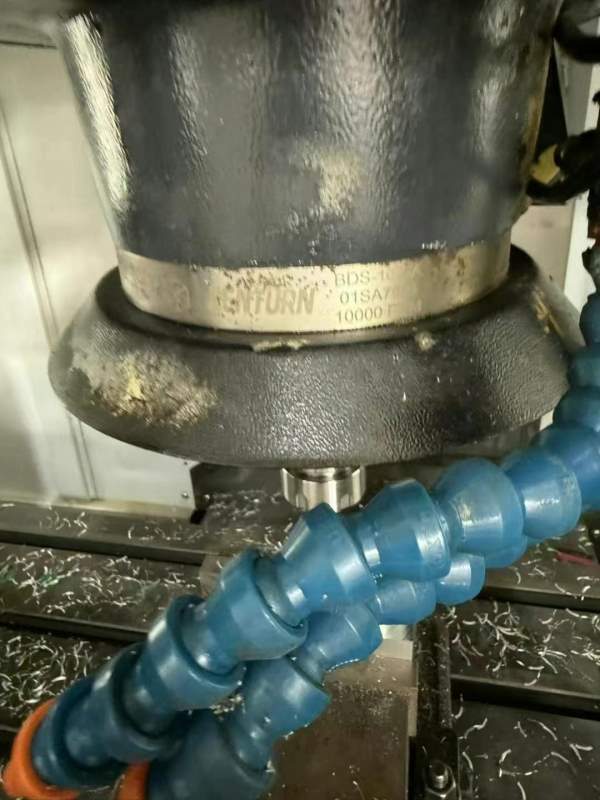 广东钜匠VH850L加工中心，2022年11月出厂，使用3000个.