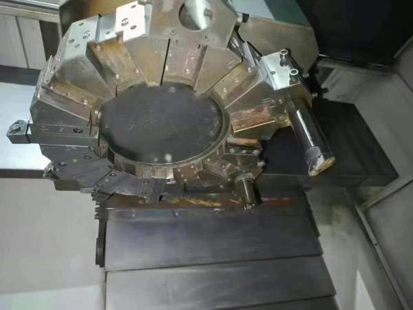 800数控立车纽威VNL803H数控立车，回转直径1000，加工.