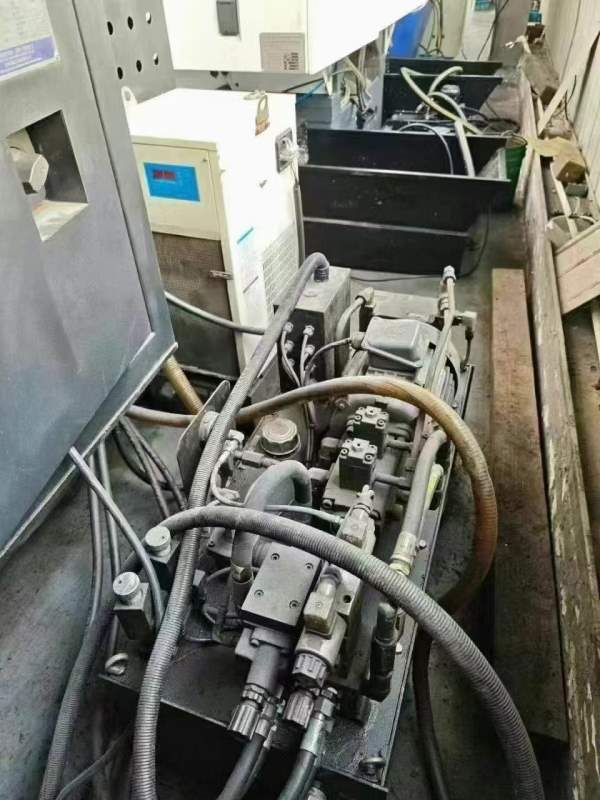 800数控立车纽威VNL803H数控立车，回转直径1000，加工.