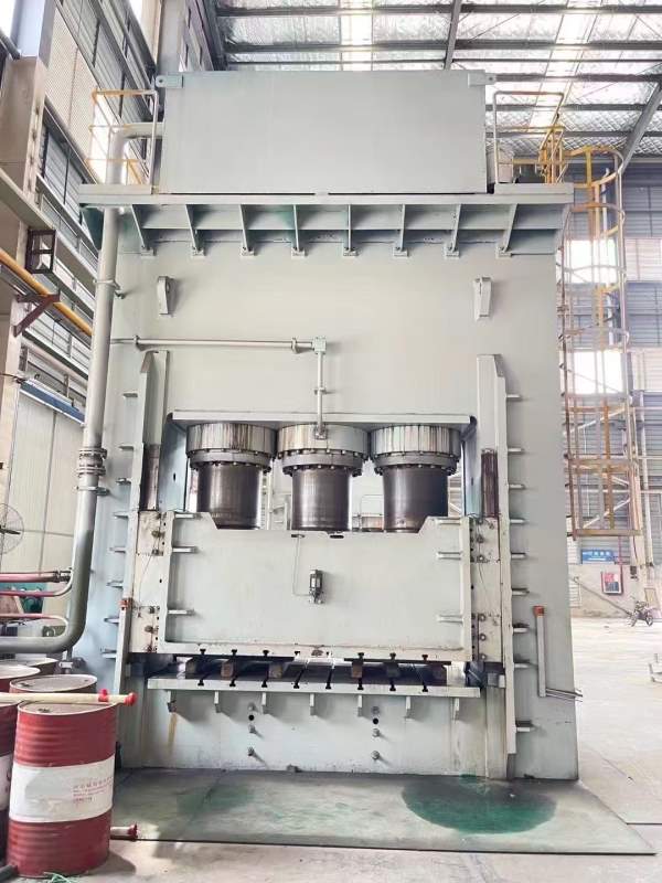 精品湖州3000吨，此机在库，价格不贵，私聊