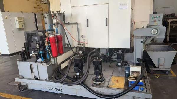 同款三台，高配机型 价格优惠大连日本OKK 500双工位高.