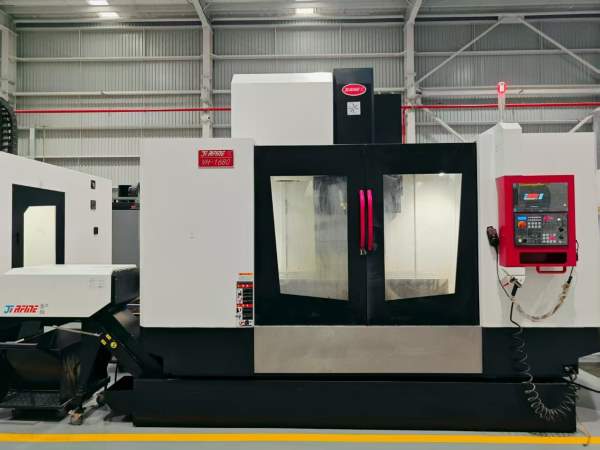 新到两台2024年8月准新乔峰1680重型加工中心，发那科O.