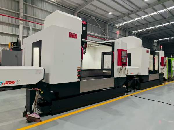 新到两台2024年8月准新乔峰1680重型加工中心，发那科O.