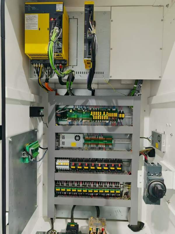 新到两台2024年8月准新乔峰1680重型加工中心，发那科O.