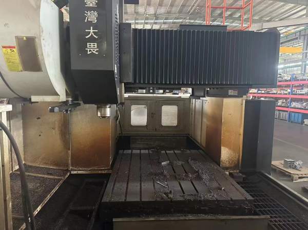 在位出售同款2台台湾大畏1715数控龙门、安装少用