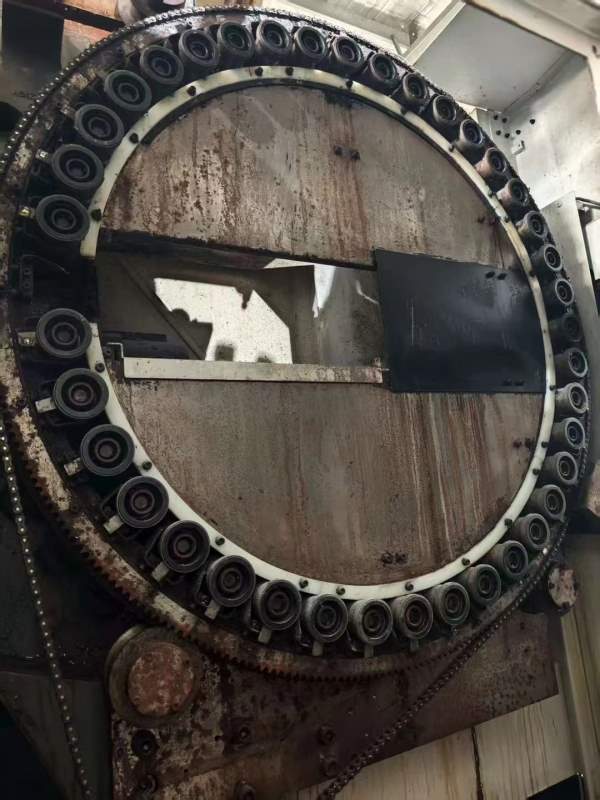 日本原装4000双工位卧加、同款4台、新机原值200万左右.