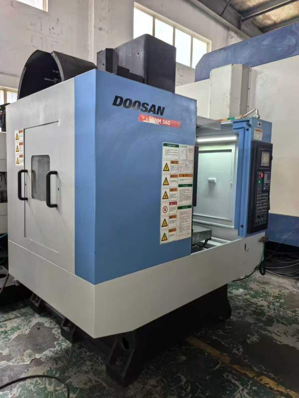 斗山CNM-560立加三轴滚柱线规，24把刀库主轴BT40，直.