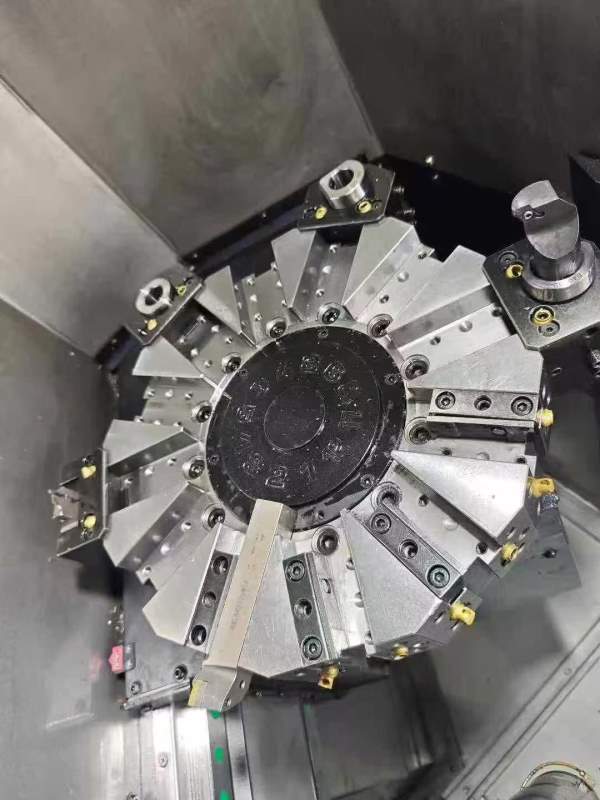 刚刚拿下一台9.9成新2025年斗山迪恩LYNX305数控车床、.