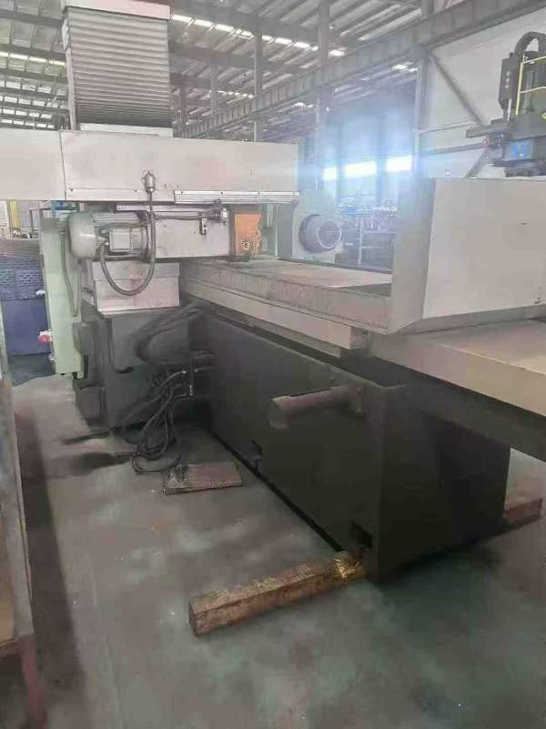 桂北7163平面磨床一台、工作台     ，2020年出厂，闲.