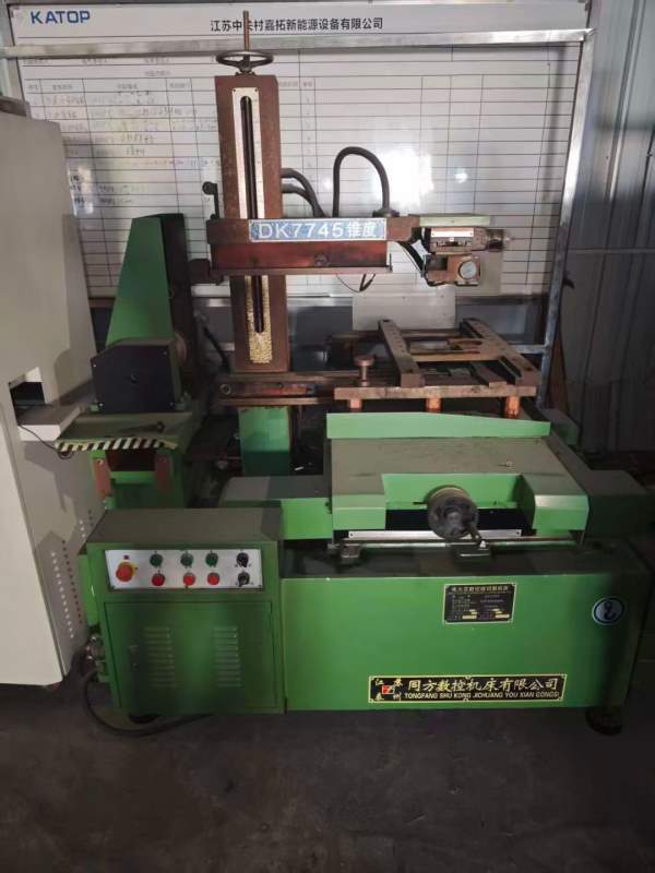 全新未用7745线切割，安装未用，价格非常便宜，需要的.