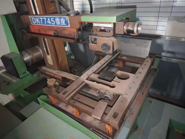 全新未用7745线切割，安装未用，价格非常便宜，需要的.