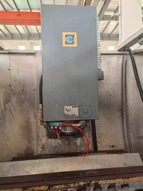 2015年重型宝鸡1060数控铣床，三硬轨，发那科系统，成.