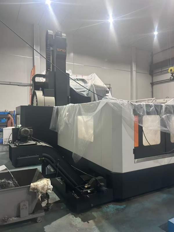 刚刚买下一个整厂，全部精品数设备，人在现场，需要的.