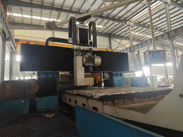 刚刚买下一个整厂，全部精品数设备，人在现场，需要的.