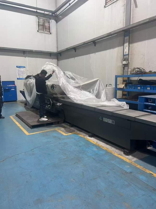 刚刚买下一个整厂，全部精品数设备，人在现场，需要的.