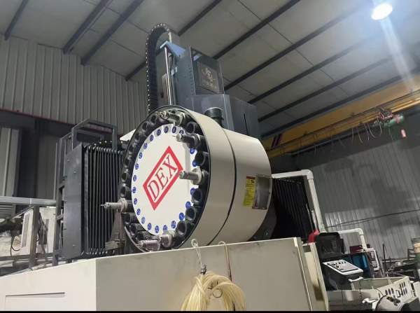 准新机:4017龙门加工中心，BT50主轴，台面4米长，龙门.