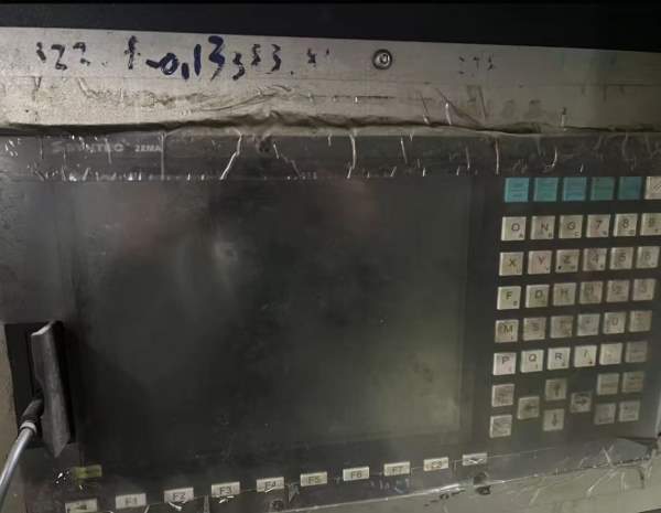 准新机:4017龙门加工中心，BT50主轴，台面4米长，龙门.