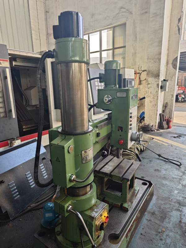 这么漂亮的小摇臂钻能值多少钱