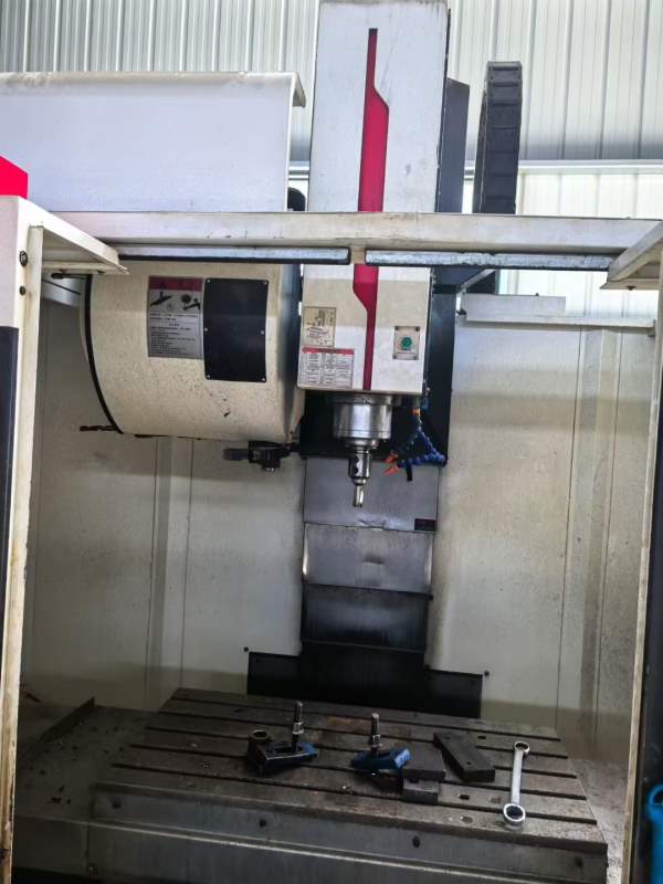 工期已到，在位便宜处理，巨高重型850H加工中心1台， .