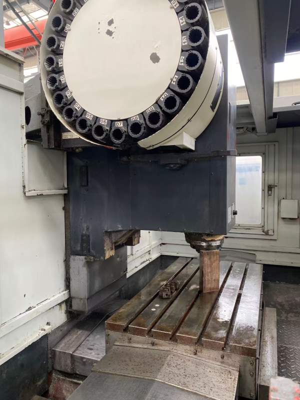 1060加工中心两台，通电即用，性价比很高