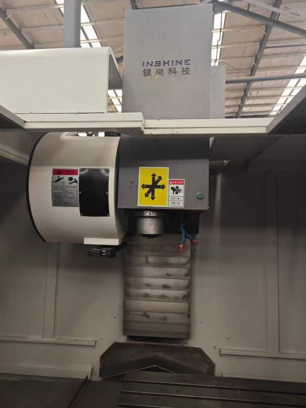 出售一台855加工中心，2020年购入，三轴银泰滚柱线轨.