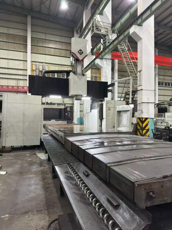 新到海天6032龙门，工作台2.5米6米，门宽3.2米，门高1.