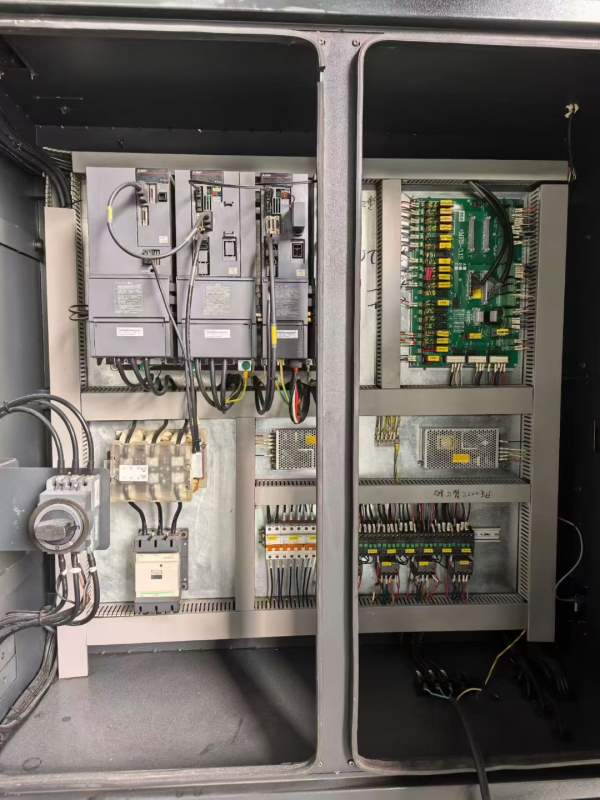 江苏力雅士2518门龙加工中心线两一硬重型光机菱三M80A.