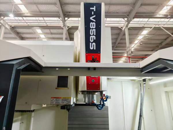 买下4台台群856S全部带液压四轴