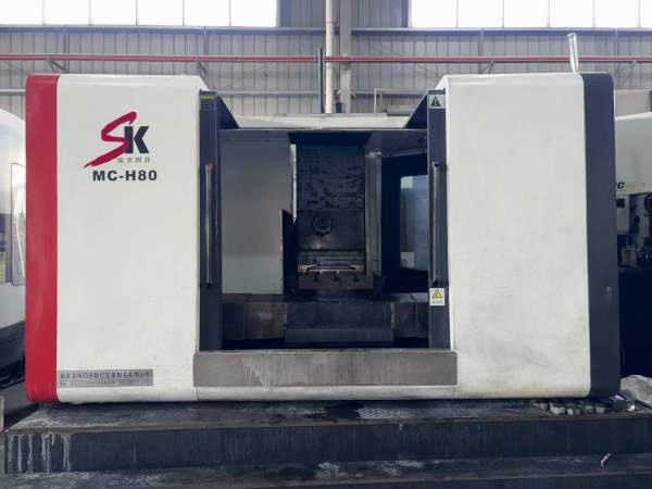 南京四开800单工位卧加，同款两台，2022年出厂，法纳.