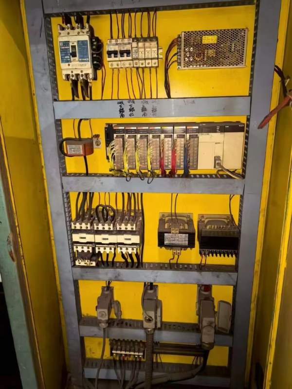 原价70多万购买的长治卷板机！厂家只用了几次！现在贱.