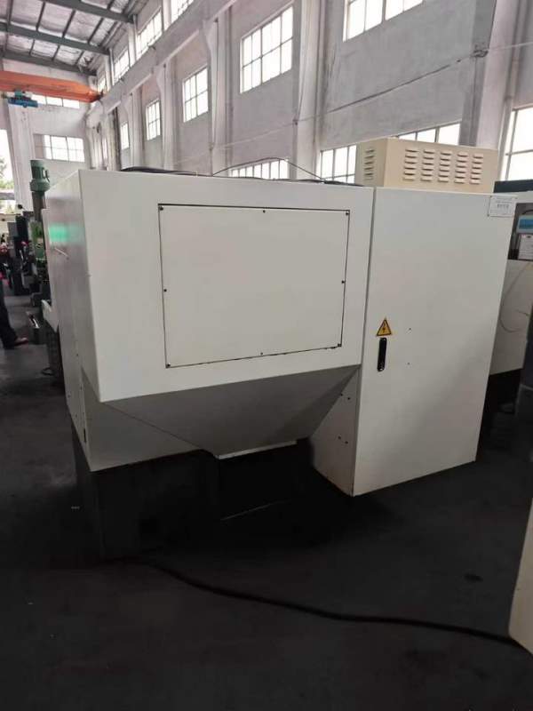 精品云南精机45斜轨车床，6寸卡盘，8工位刀塔，凯恩帝.