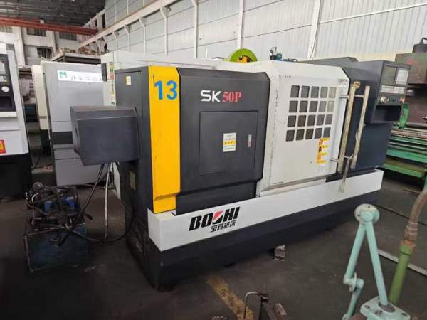 2016年宝鸡50P数控车床，液压卡盘，750mm加工长度，低.