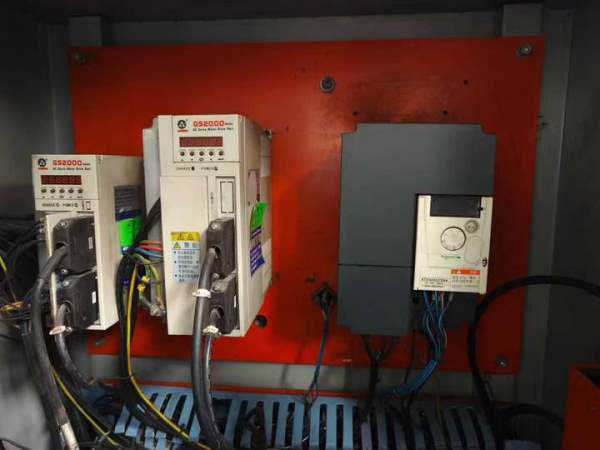 2016年宝鸡50P数控车床，液压卡盘，750mm加工长度，低.