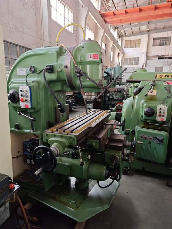 新机二手价，几乎全新北京XA5032铣床，高价出售