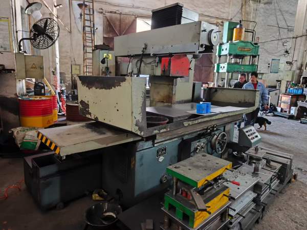 精品2015年桂北71631.25米平面磨床，630mm1.25米，工.