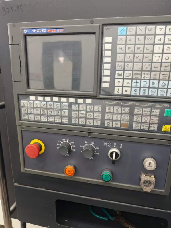 宝鸡2022年产HK80Bx3000数控车，广数系统，导轨宽600.