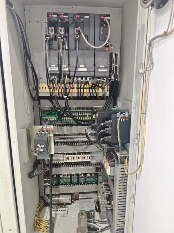 同款2台2017年辛辛那提CFV-1100高速加工中心一台带刀.